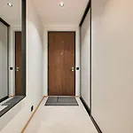 Brand New - Self Check-in - Free Parking - Near Hilton Appartement
