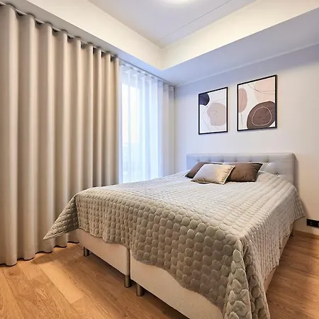 Brand New - Self Check-in - Free Parking - Near Hilton * Tallin