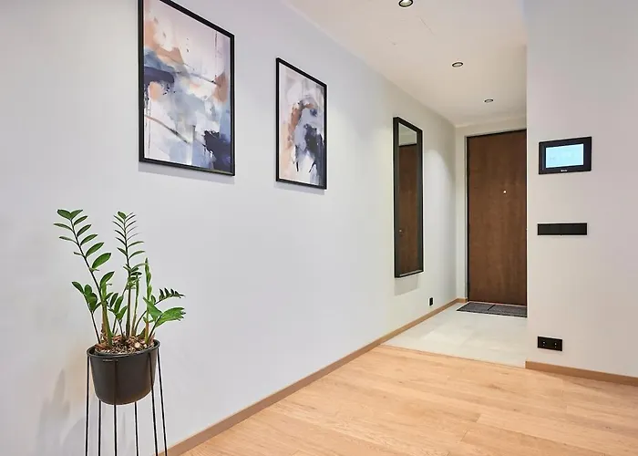 Brand New - Self Check-in - Free Parking - Near Hilton Apartament